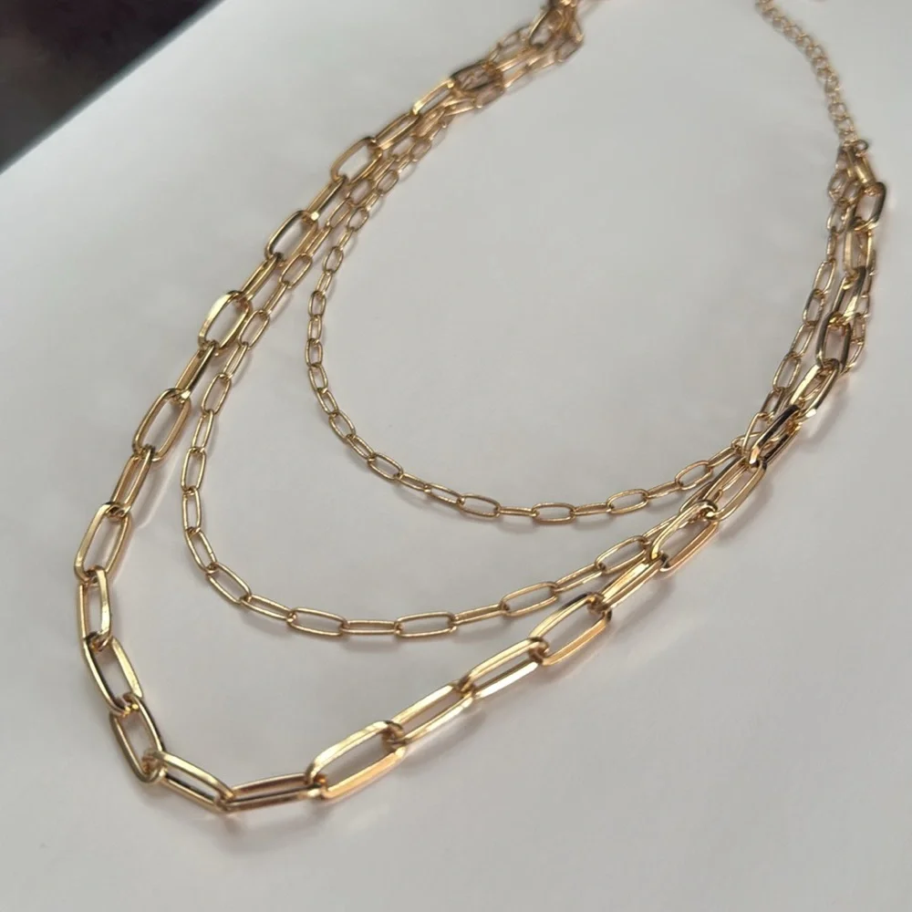 Chain Link Necklace - Picture 10 of 11